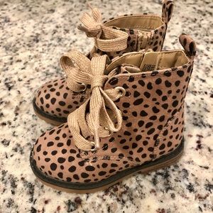Cat& Jack Toddler boots